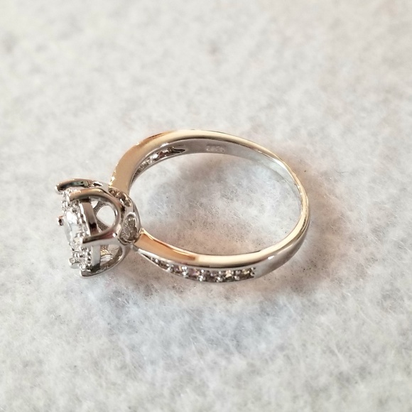 Sterling Illusion Setting Solitaire - Picture 4 of 5